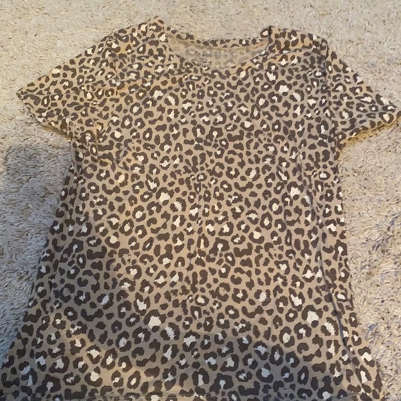 Children’s XXL fits me and I’m a small - Picture 1 of 1